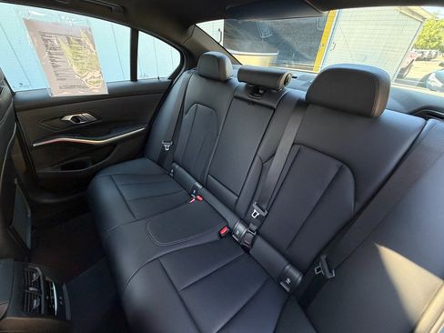 Used 2023 BMW M340i xDrive w/ Premium Package image 40