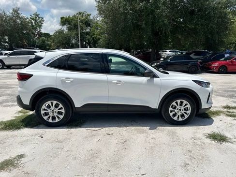 Used 2024 Ford Escape Active AWD/4WD image 17