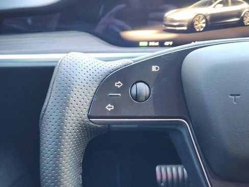 Used 2022 Tesla Model S Base image 32