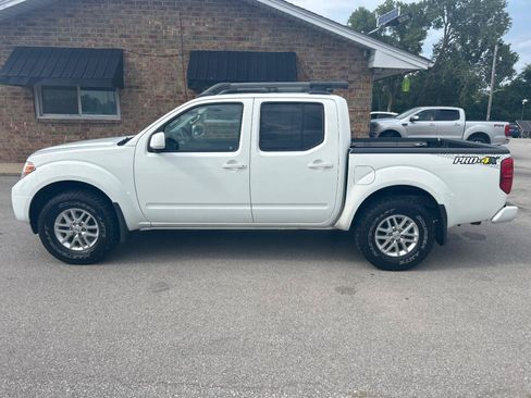 Used 2016 Nissan Frontier PRO-4X w/ Pro-4x Luxury Package AWD/4WD image 10
