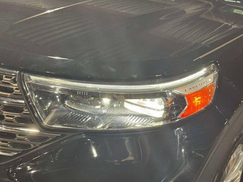 Used 2021 Ford Explorer King Ranch RWD image 11