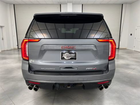 Used 2022 GMC Yukon XL AT4 AWD/4WD image 6