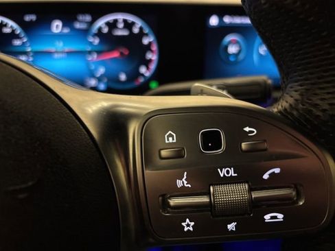 Used 2020 Mercedes-Benz CLA 250 4MATIC image 17