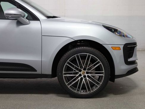 Certified 2026 Porsche Macan image 11