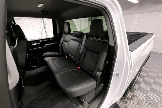 Used 2024 Chevrolet Silverado 2500 LTZ AWD/4WD image 24