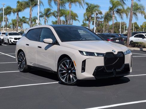 Used 2026 BMW iX xDrive45 w/ M Sport Package image 2