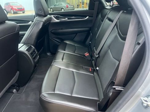 Used 2025 Cadillac XT5 Premium Luxury image 15