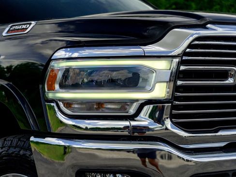 Used 2022 RAM 2500 Laramie AWD/4WD image 4