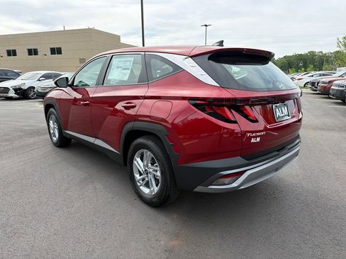 New 2026 Hyundai Tucson SE image 8