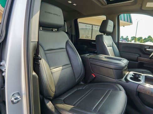Used 2022 GMC Sierra 2500 Denali w/ Technology Package AWD/4WD image 36
