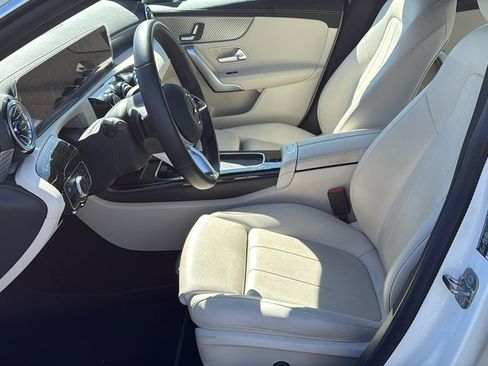 Used 2025 Mercedes-Benz CLA 250 image 16