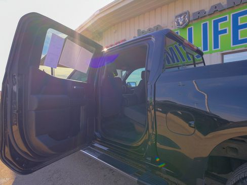 Used 2021 Chevrolet Silverado 1500 LT w/ All Star Edition Plus image 31