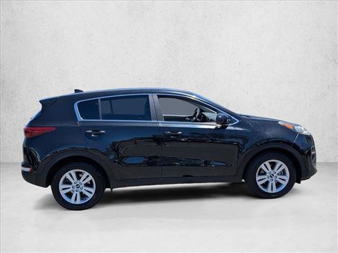 Used 2018 Kia Sportage LX FWD image 4