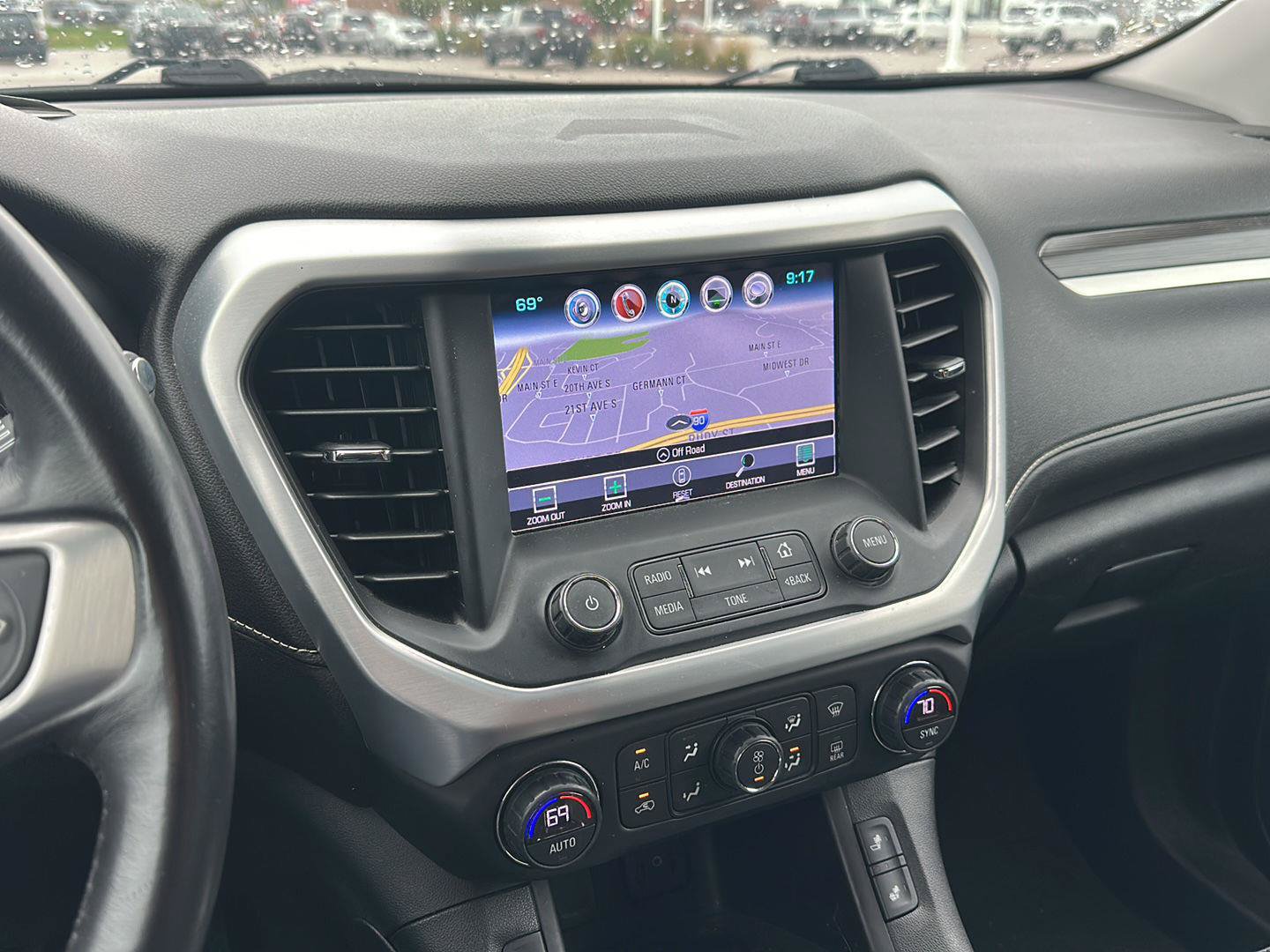 Used 2018 GMC Acadia SLT AWD/4WD image 17