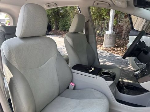 Used 2014 Toyota Prius V Three FWD image 10