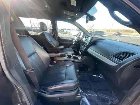 Used 2019 Dodge Grand Caravan GT image 10