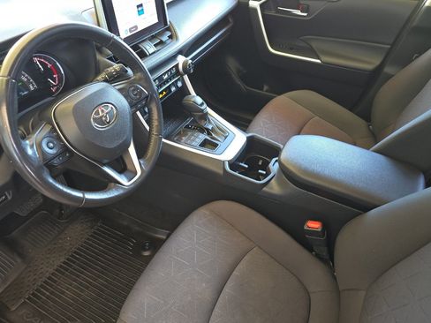 Certified 2023 Toyota RAV4 XLE w/ Convenience Package image 10