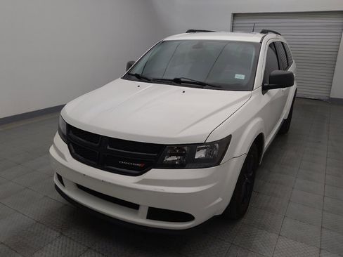Used 2020 Dodge Journey SE w/ SE Popular Equipment Group image 15