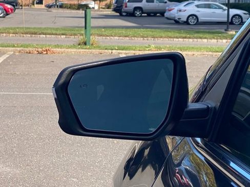 Used 2022 Chevrolet Equinox Premier image 15