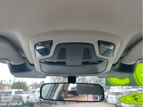 Used 2023 Subaru Outback Premium image 19