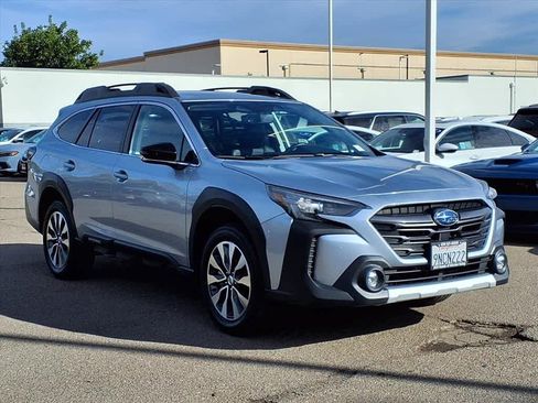 Used 2024 Subaru Outback Limited image 3