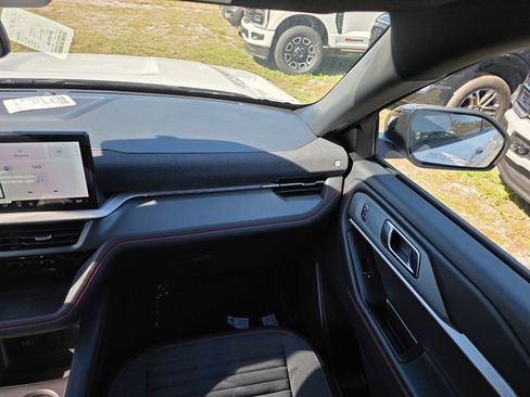 New 2026 Ford Explorer ST-Line w/ ST-Line Street Pack image 15