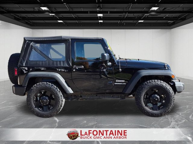 Used 2016 Jeep Wrangler Sport AWD/4WD image 9