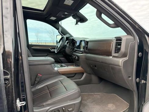 Used 2024 Chevrolet Silverado 3500 High Country w/ High Country Premium Package AWD/4WD image 32