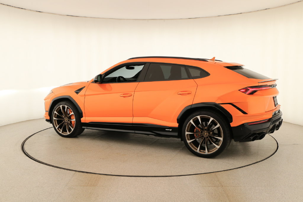 Used 2023 Lamborghini Urus S AWD/4WD image 3