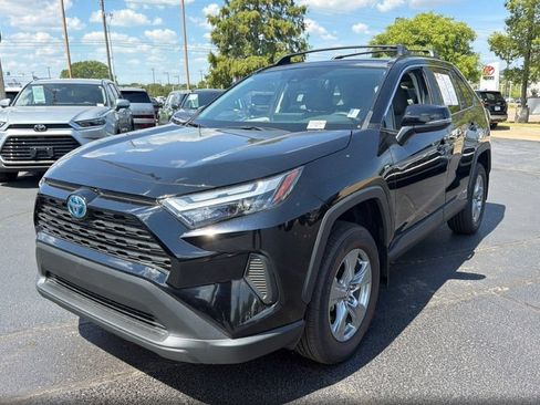Used 2023 Toyota RAV4 XLE w/ Convenience Package AWD/4WD image 5