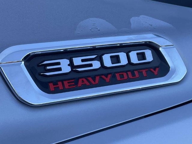 Used 2024 RAM 3500 Big Horn AWD/4WD image 7