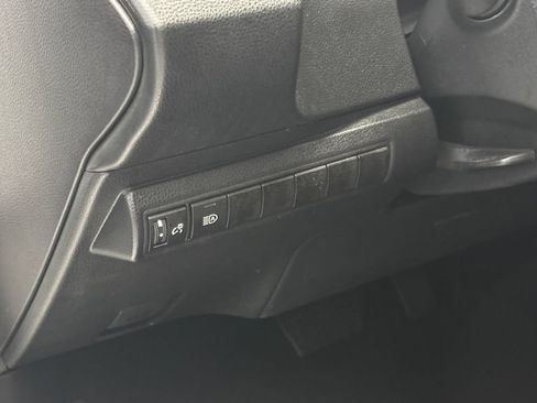 Used 2026 Toyota Corolla LE FWD image 8