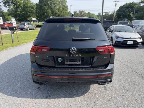 Used 2023 Volkswagen Tiguan SE R-Line AWD/4WD image 4