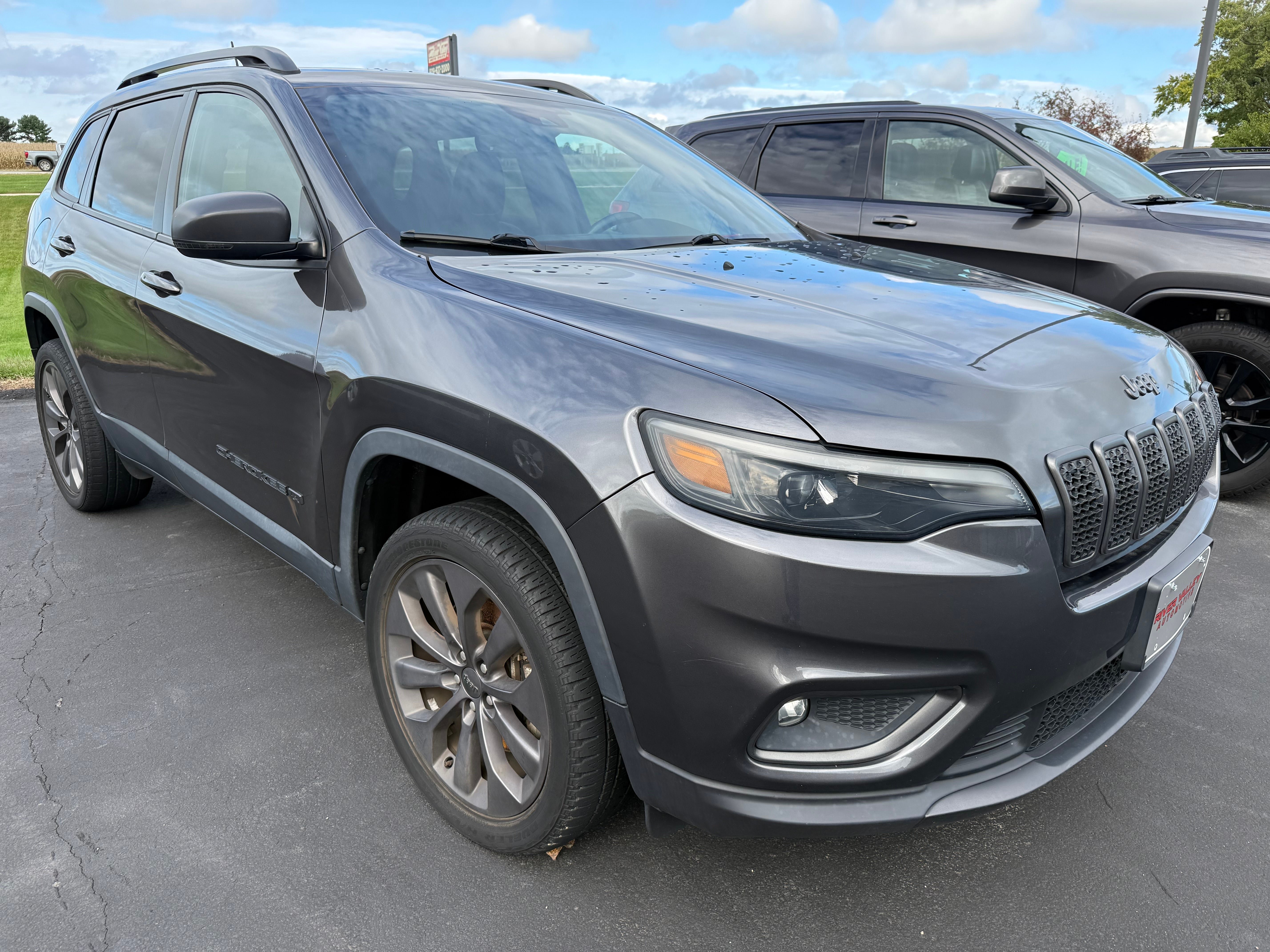 Used 2021 Jeep Cherokee Latitude Lux 80th Anniv w/ Quick Order Package 26U 80TH AWD/4WD image 2