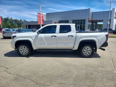 Certified 2024 Toyota Tacoma SR image 2