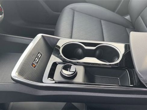 New 2026 Chevrolet Equinox LT w/ Convenience Package II image 22