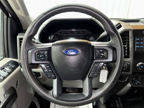 Used 2019 Ford F250 XL w/ Power Equipment Group AWD/4WD image 18