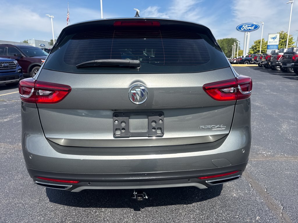 Used 2019 Buick Regal Essence w/ Driver Confidence Package I AWD/4WD image 9