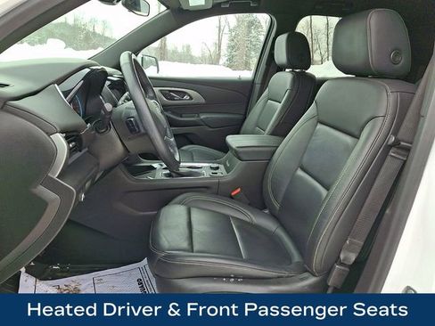 Used 2022 Chevrolet Traverse LT w/ Midnight/Sport Edition image 18