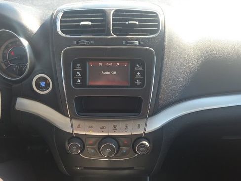 Used 2012 Dodge Journey American Value Package w/ Flexible Seating Group FWD image 28