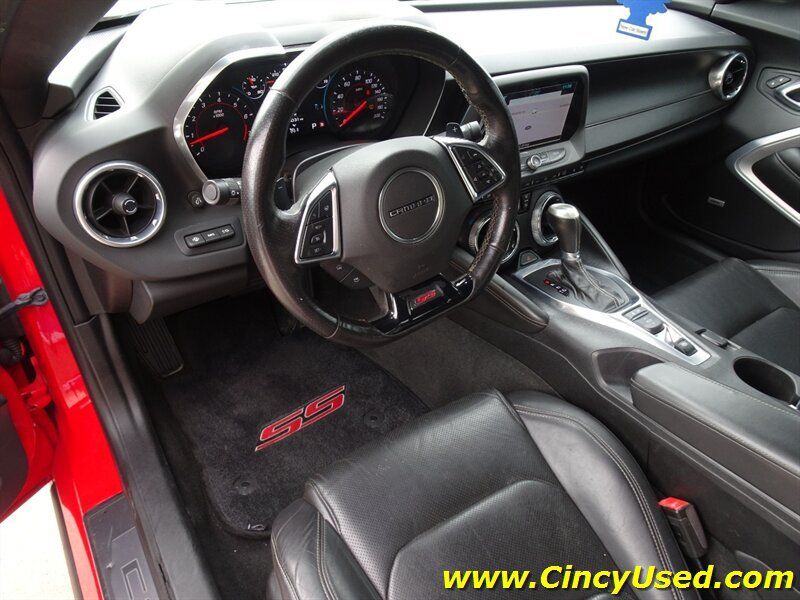 Used 2016 Chevrolet Camaro SS RWD image 13