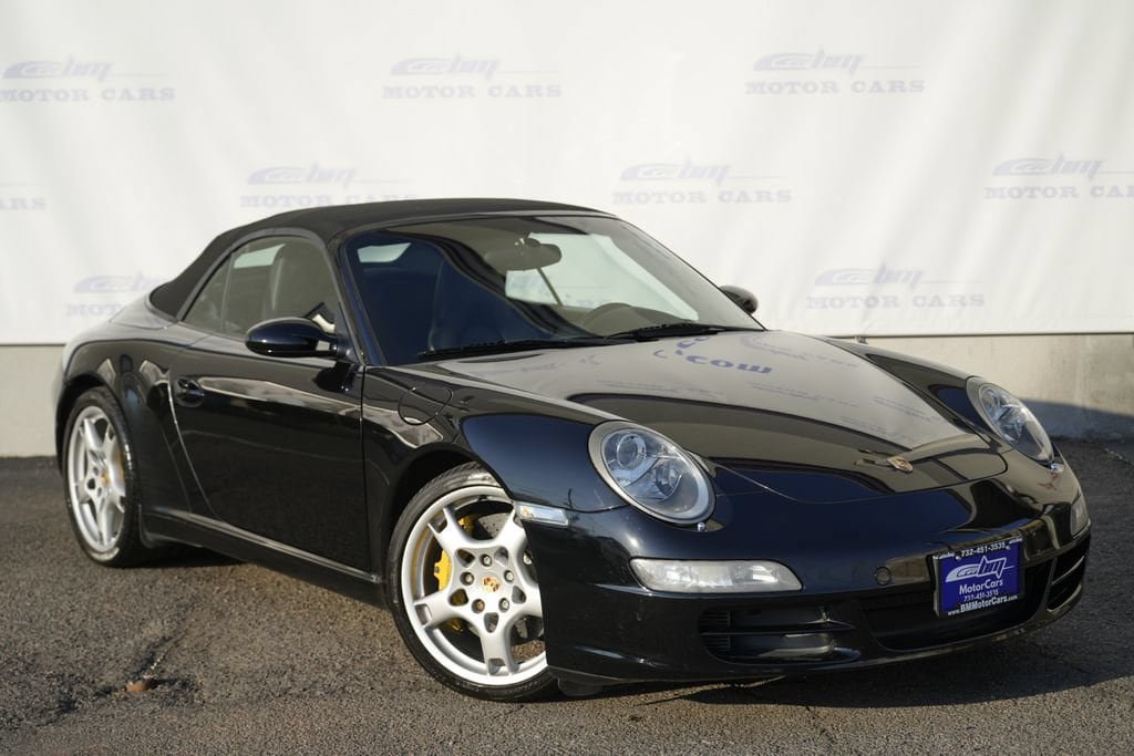 Used 2006 Porsche 911 Carrera S RWD image 2