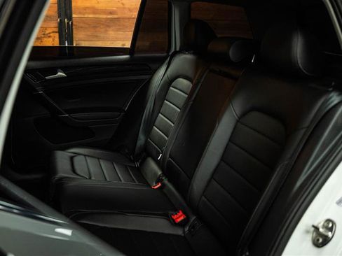 Used 2018 Volkswagen Golf SEL image 10