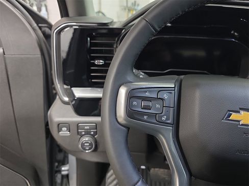 Certified 2025 Chevrolet Silverado 1500 LT image 16