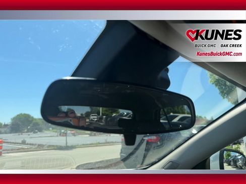 Used 2025 Buick Encore GX Preferred AWD/4WD image 28