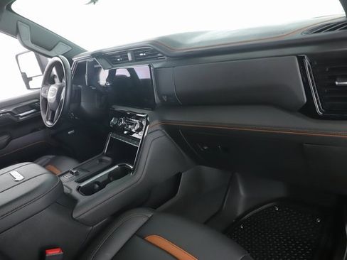 Used 2025 GMC Sierra 2500 AT4 w/ AT4 Premium Plus Package image 32