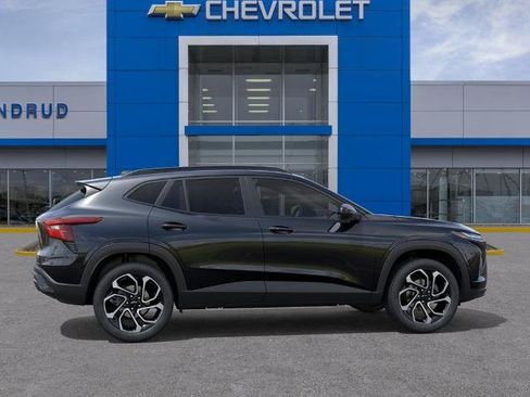 New 2026 Chevrolet Trax RS w/ Driver Confidence Package FWD image 5