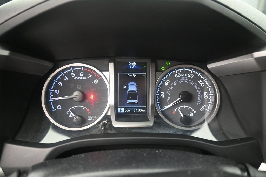 Used 2023 Toyota Tacoma SR5 RWD image 21