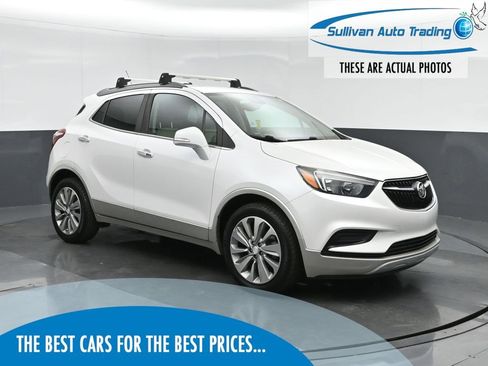 Used 2018 Buick Encore Preferred image 1