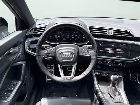 Used 2025 Audi Q3 2.0T Premium Plus AWD/4WD image 23